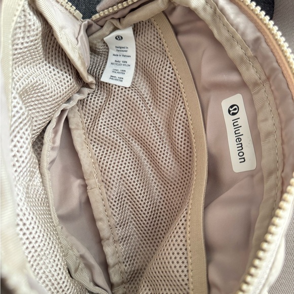 Lululemon Beige Belt Bag - Picture 6 of 7
